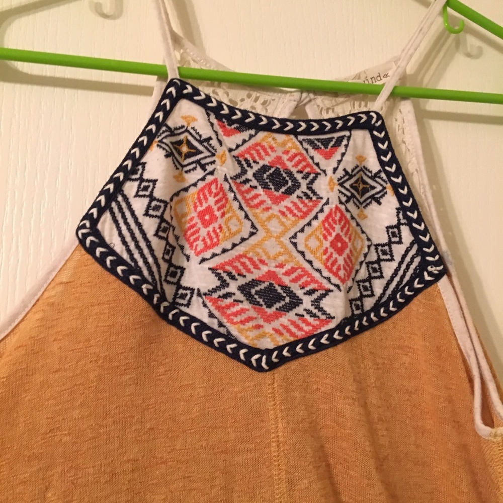 Patterned Tank Top - Picture 5 of 5